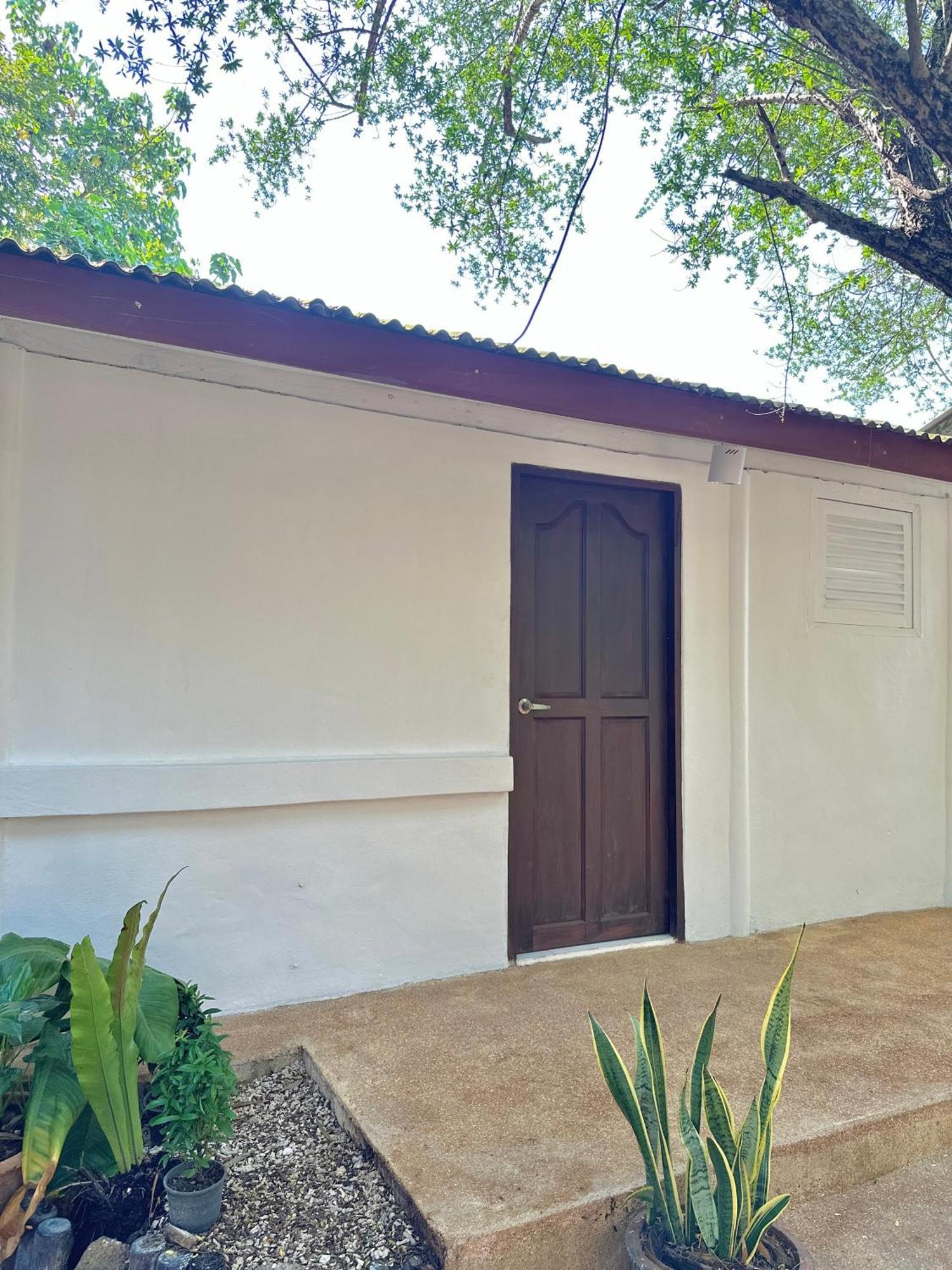 Rocky Resort Koh Tao Exterior photo
